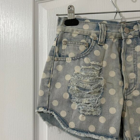 Free People Mink Pink Women's Denim Jean Shorts Polka dots Distressed High rise - Picture 8 of 8